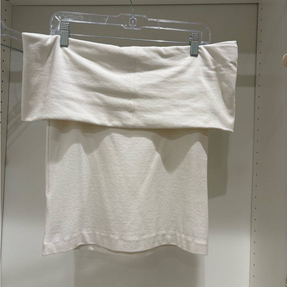 Club Monaco White Textured foldover elegant off the shoulder top
